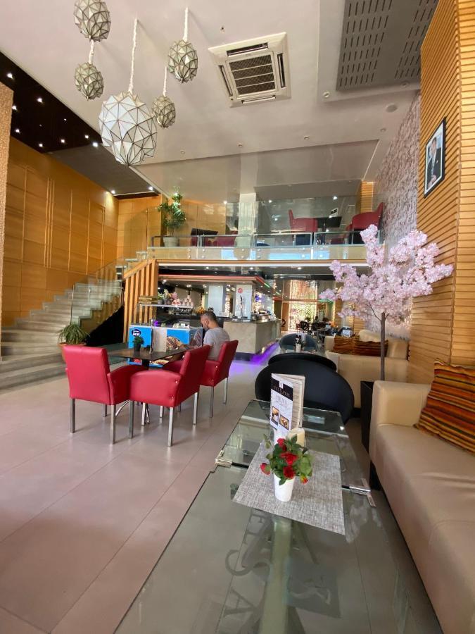 Hotel Velsatis Beni Mellal Eksteriør bilde