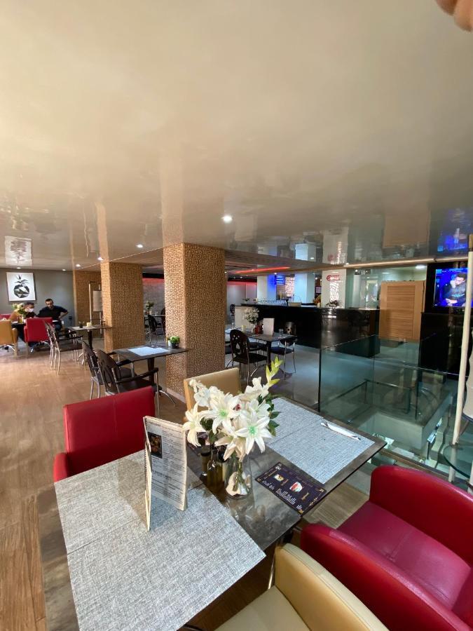 Hotel Velsatis Beni Mellal Eksteriør bilde